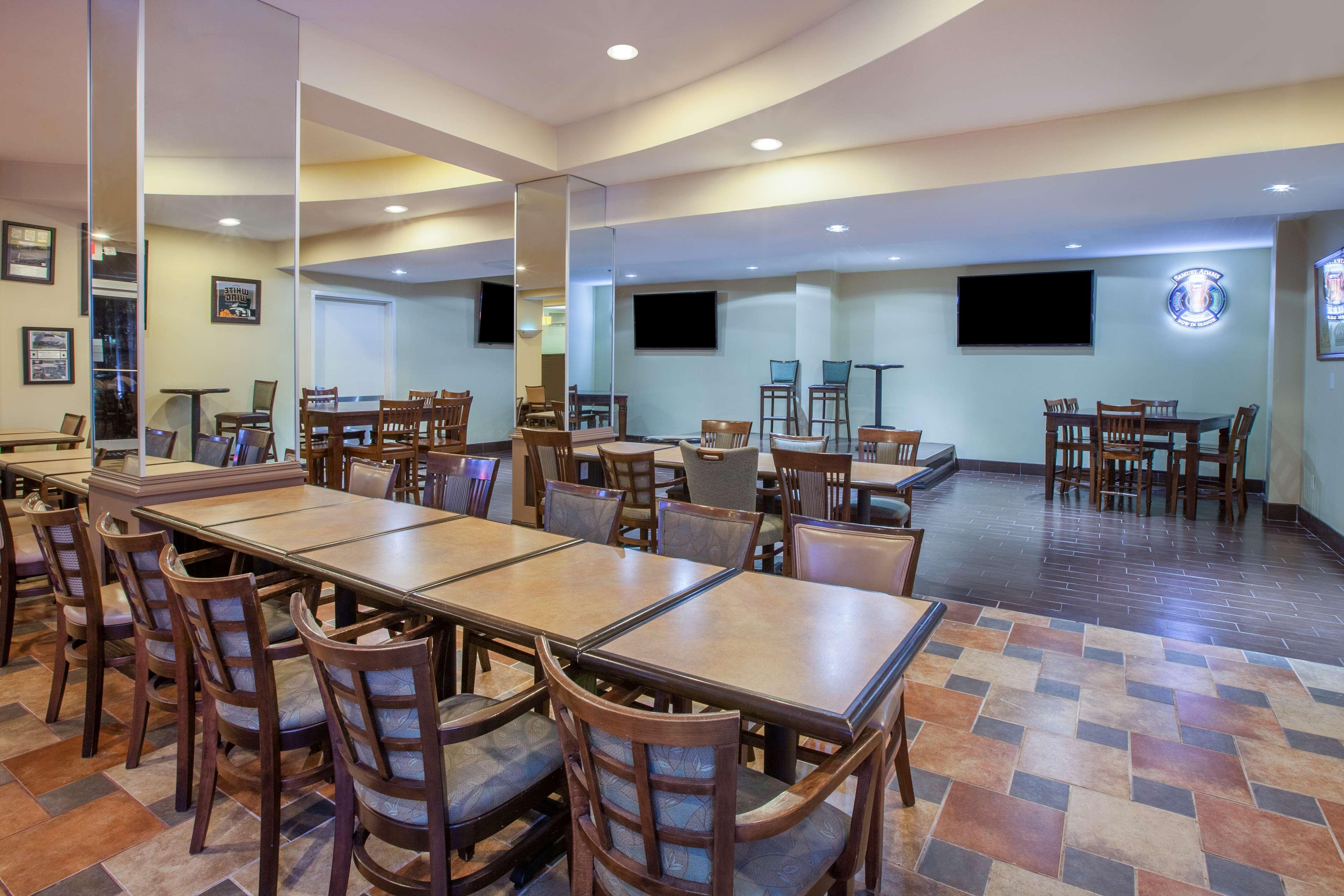Hilton Garden Beachfront Hotel