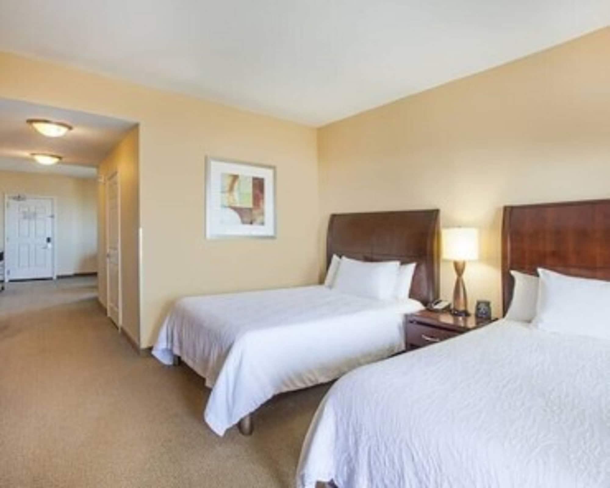 Hotel Hilton Garden Beachfront 3*